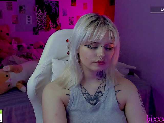 bixxxiz's BongaCams show and profile