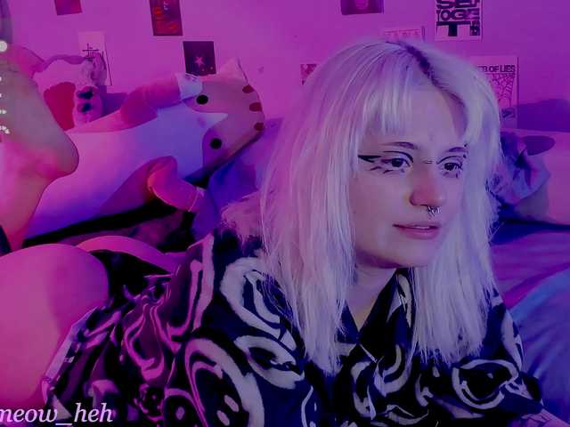 bixxxiz's BongaCams show and profile