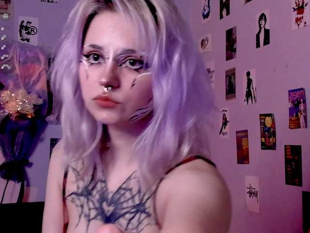 bixxxiz's BongaCams show and profile