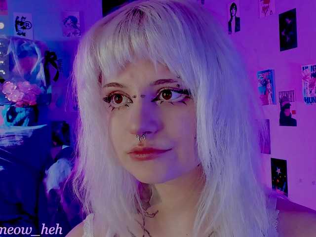 bixxxiz's BongaCams show and profile