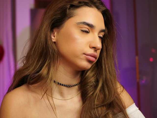 Italian Girl (ItalianGirl)