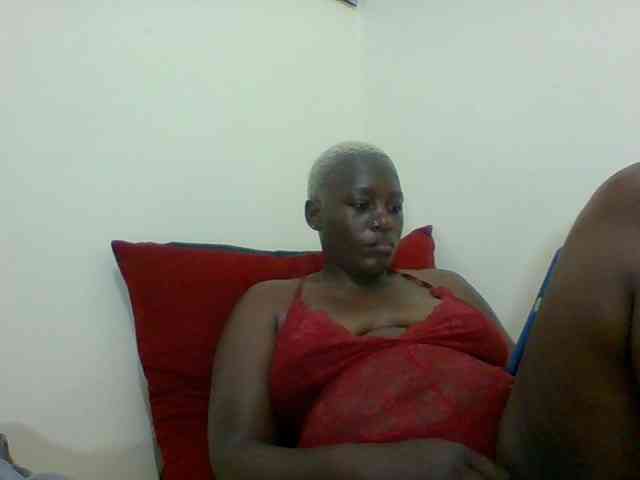 Preetyivy Live Webcam on BongaCams