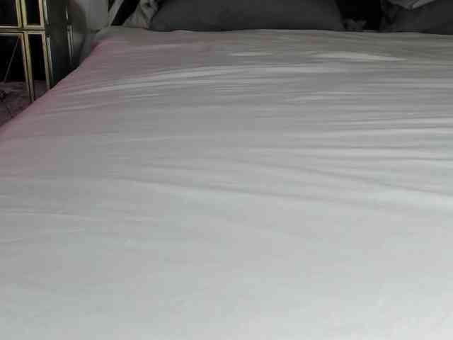 SeleneMakris webcam