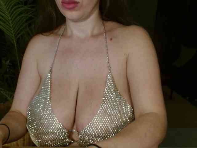 ChloeMelons webcam