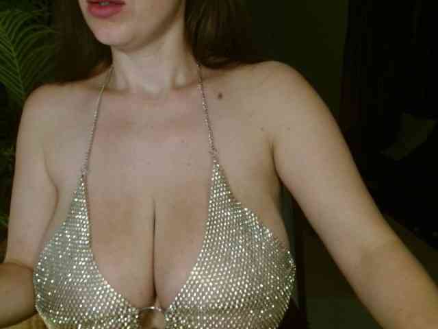 ChloeMelons webcam