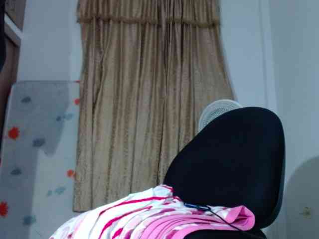 sweetsquirt4u webcam