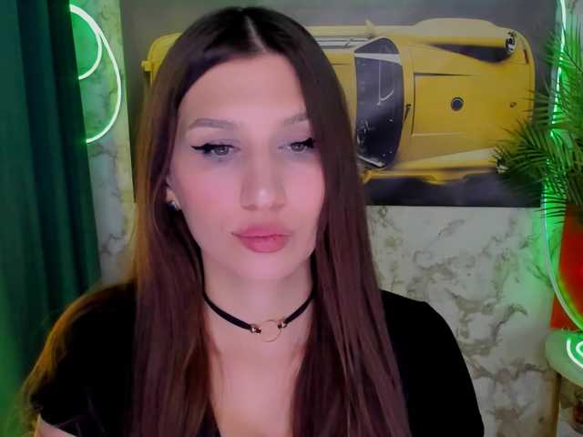 Mollyinyourmind's BongaCams show and profile