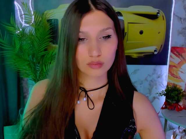 Mollyinyourmind's BongaCams show and profile