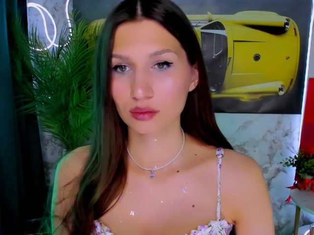 Mollyinyourmind's BongaCams show and profile