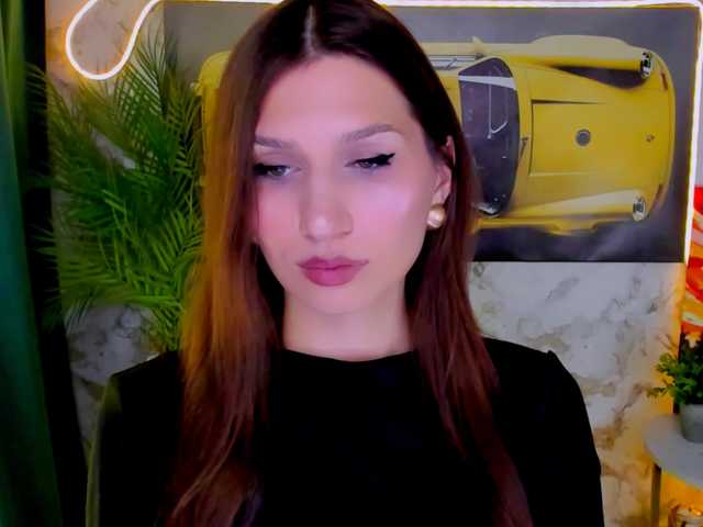 Mollyinyourmind's BongaCams show and profile