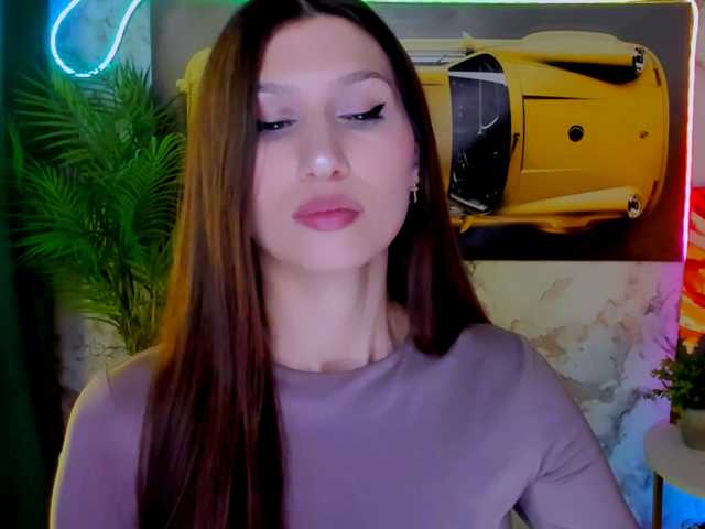 Mollyinyourmind's BongaCams show and profile