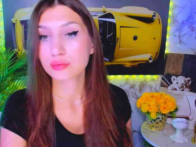 CarolineM webcam