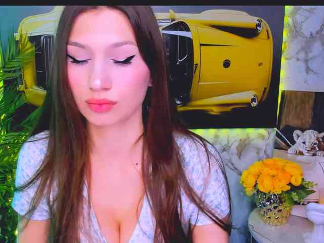 CarolineM webcam