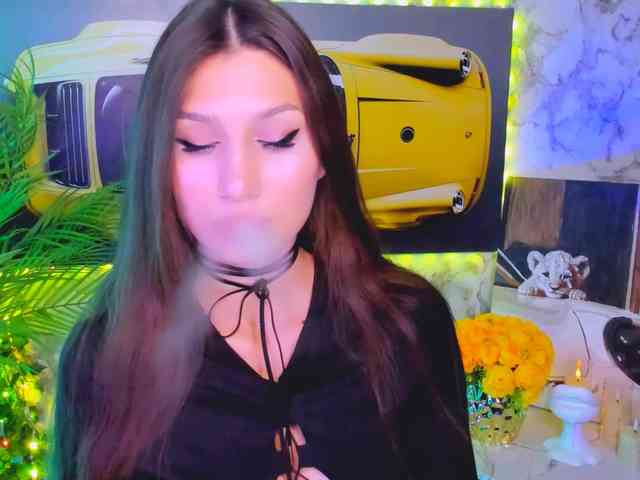 CarolineM webcam