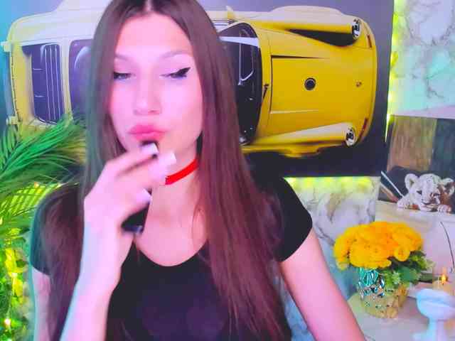 CarolineM webcam