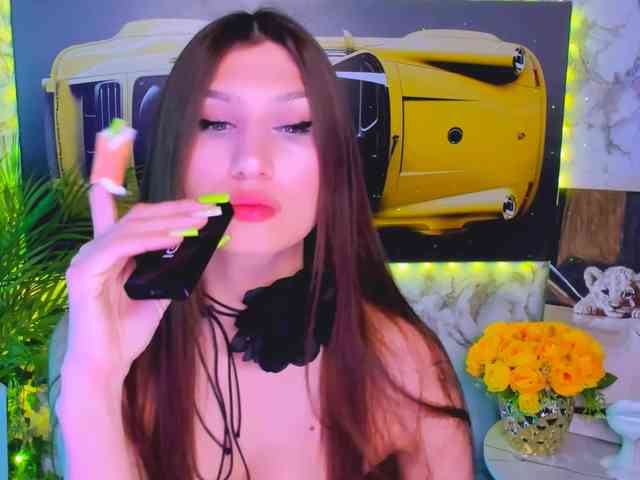 CarolineM webcam