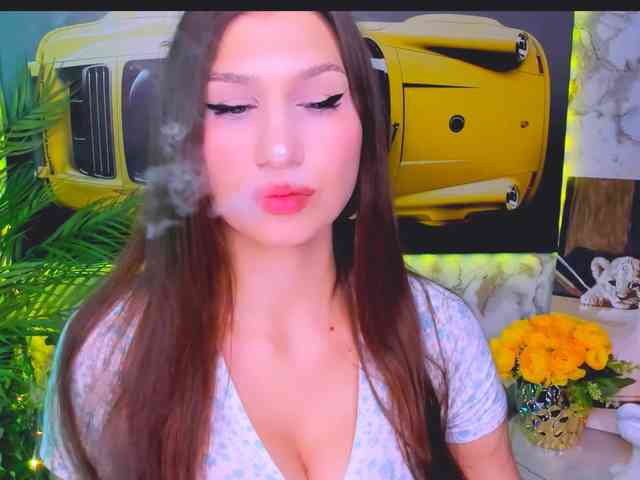 CarolineM webcam