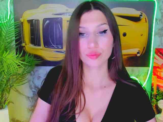CarolineM webcam