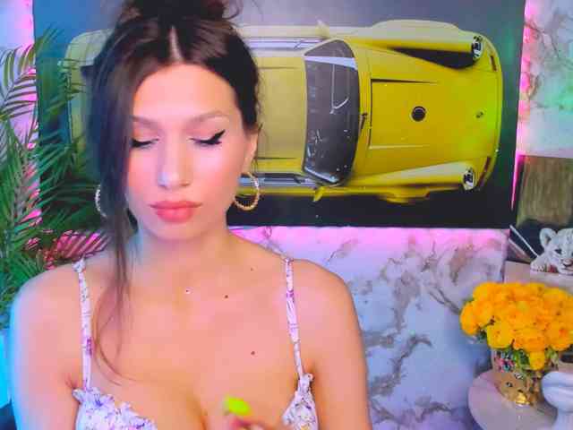 Mollyinyourmind Live Webcam on BongaCams