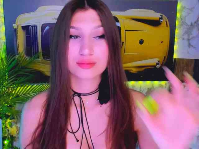 CarolineM webcam