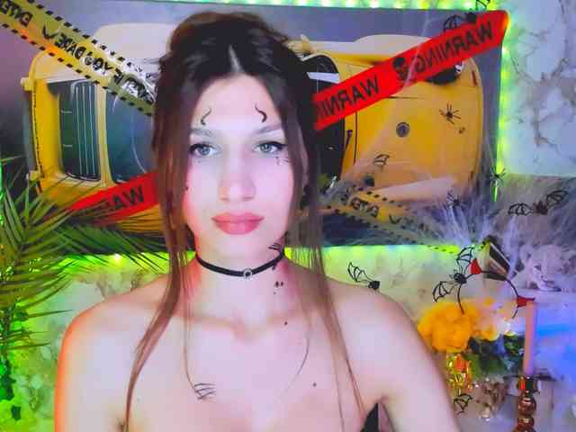 CarolineM webcam