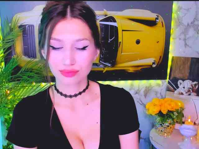 CarolineM webcam