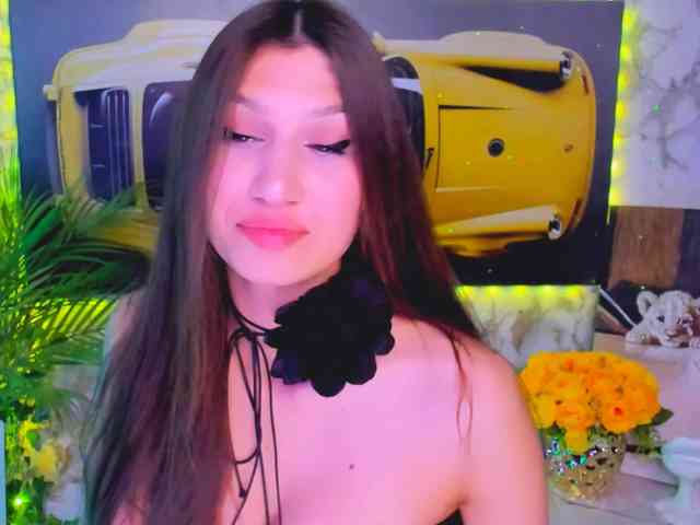 CarolineM webcam