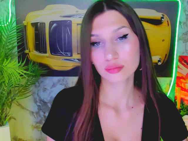 CarolineM webcam