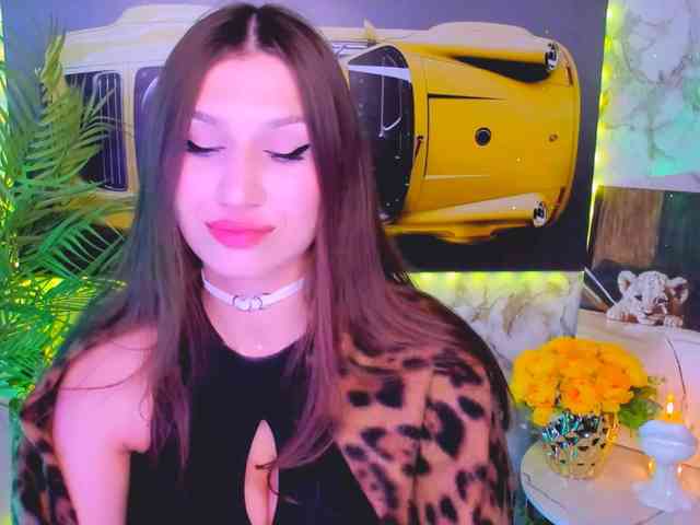 CarolineM webcam