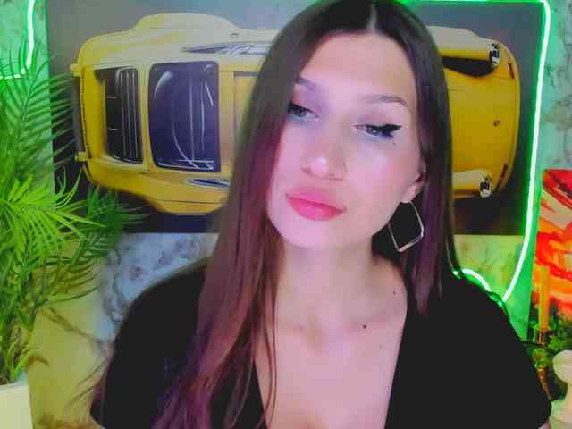 CarolineM webcam