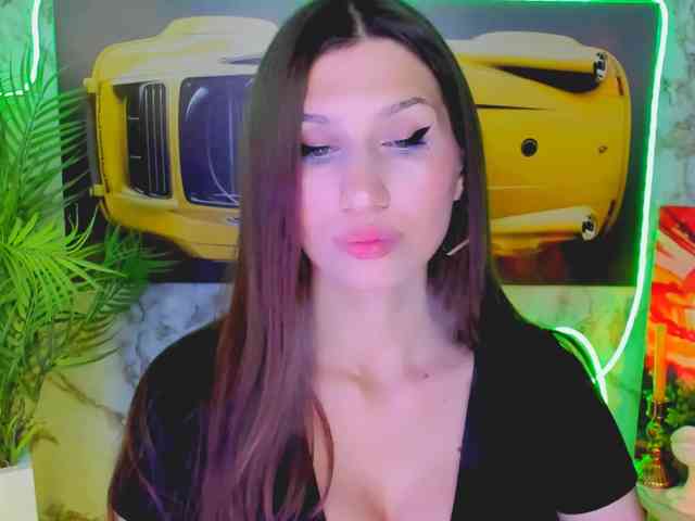 CarolineM webcam