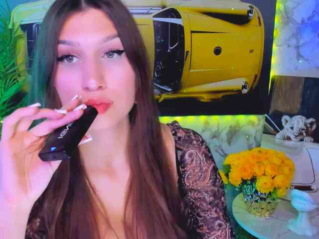 CarolineM webcam