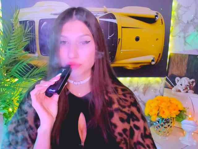CarolineM webcam