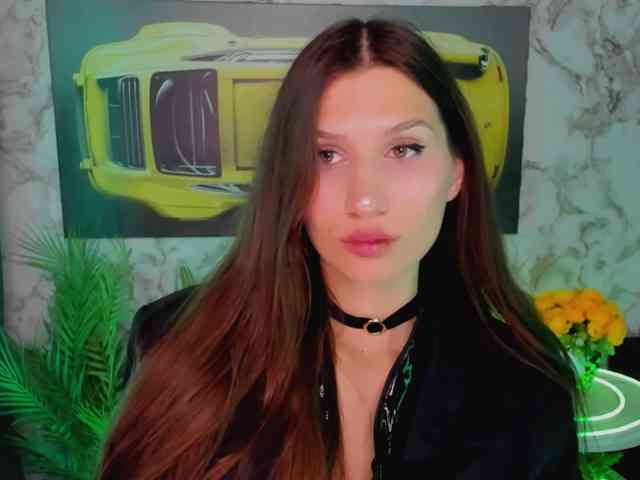 Mollyinyourmind Live Webcam on BongaCams