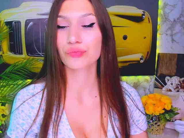 CarolineM webcam