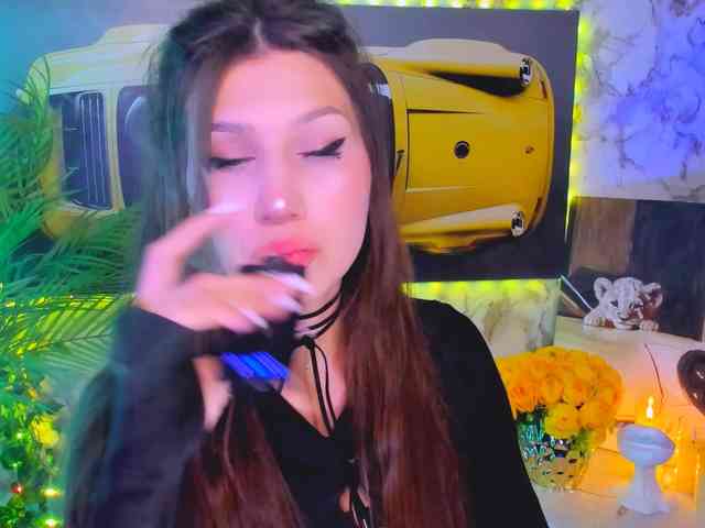 CarolineM webcam
