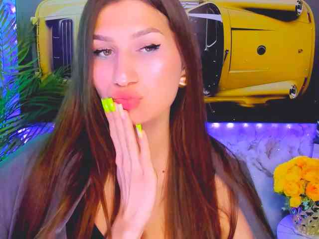 CarolineM webcam