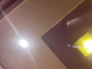 Lizzi-Peach Porn Show