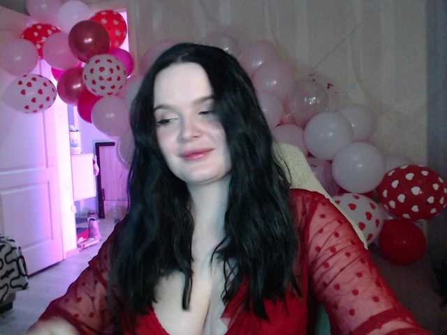 Lizzi-Peach's BongaCams show and profile