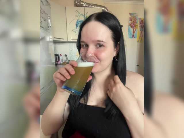 Lizzi-Peach's BongaCams show and profile