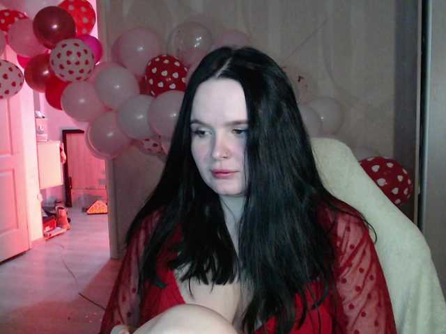 Lizzi-Peach's BongaCams show and profile