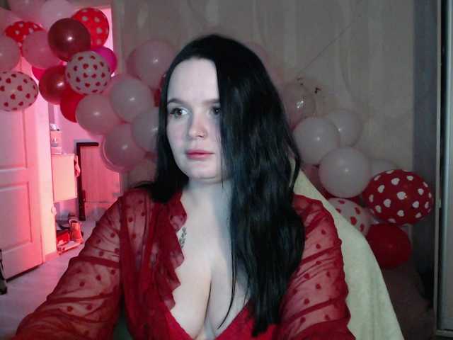 Lizzi-Peach's BongaCams show and profile