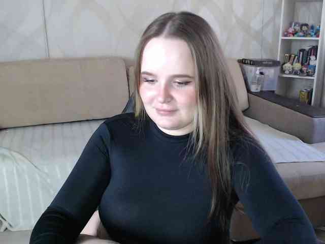 Lizzi-Peach webcam