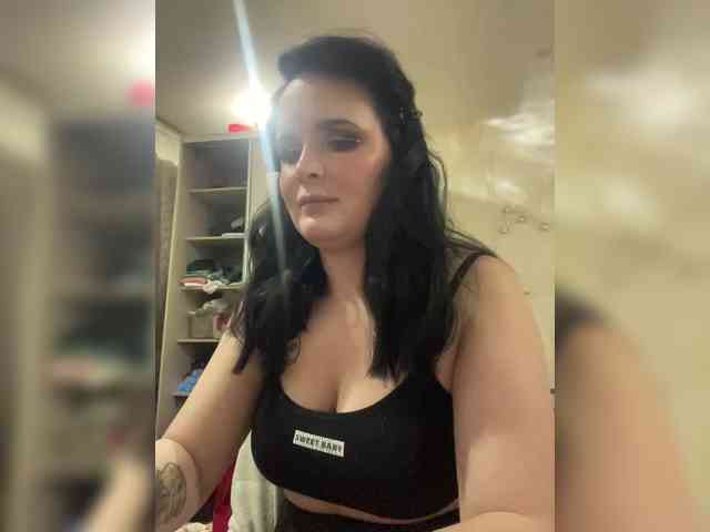 Lizzi-Peach Lizzi-Peach