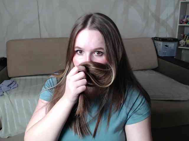 Lizzi-Peach webcam