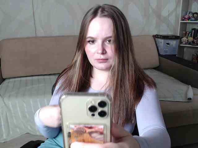 Lizzi-Peach webcam