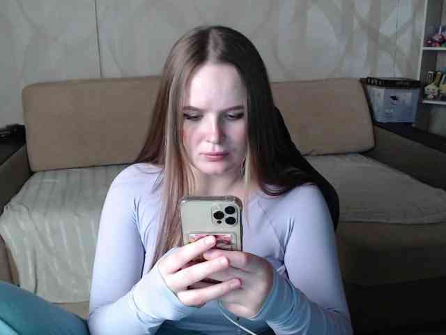 Lizzi-Peach webcam