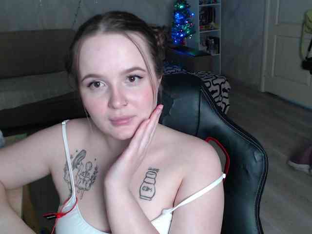 Lizzi-Peach Lizzi-Peach