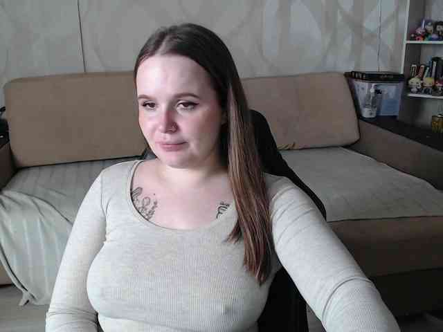 Lizzi-Peach webcam