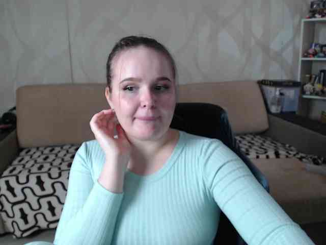 Lizzi-Peach webcam
